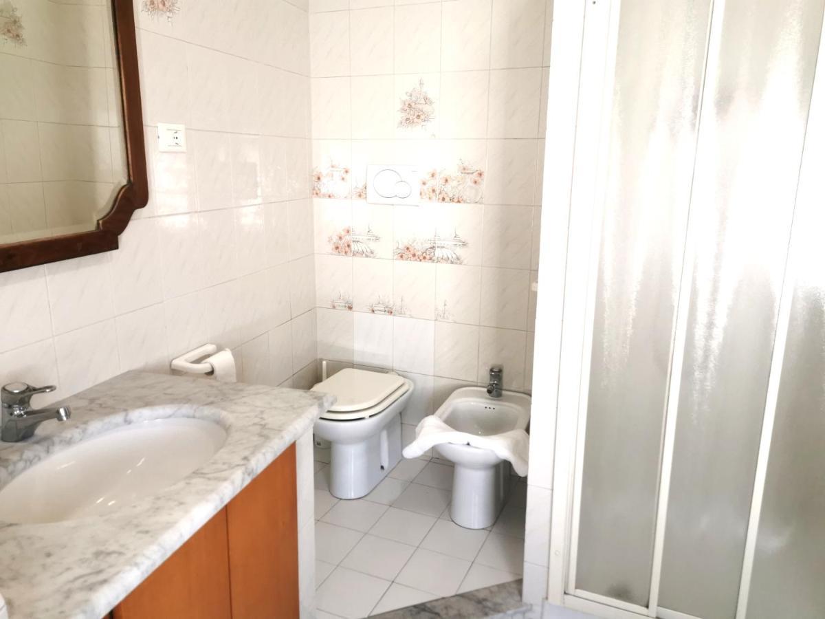 Residence La Lanterna ジェノヴァ エクステリア 写真